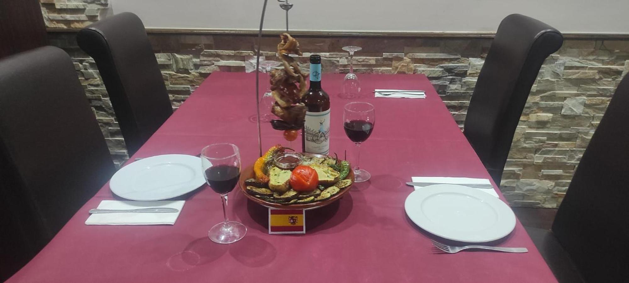 Hotel Restaurante El Patas Corral de Almaguer Luaran gambar