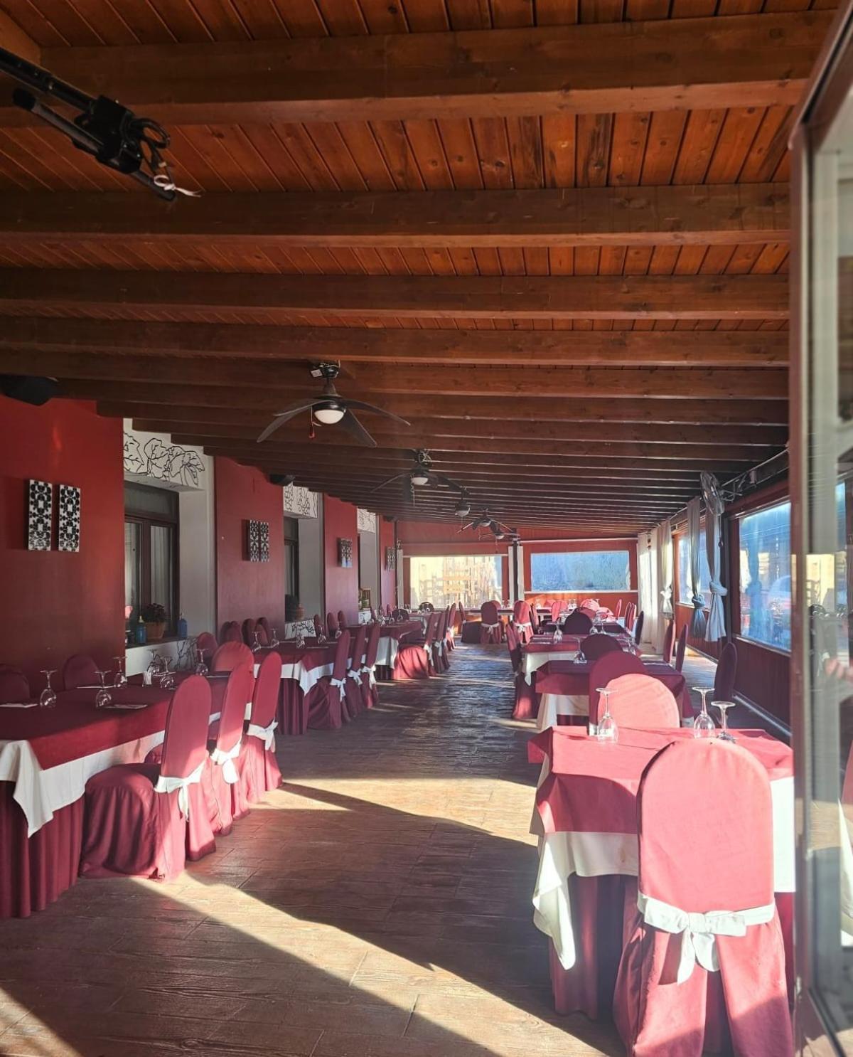 Hotel Restaurante El Patas Corral de Almaguer Luaran gambar